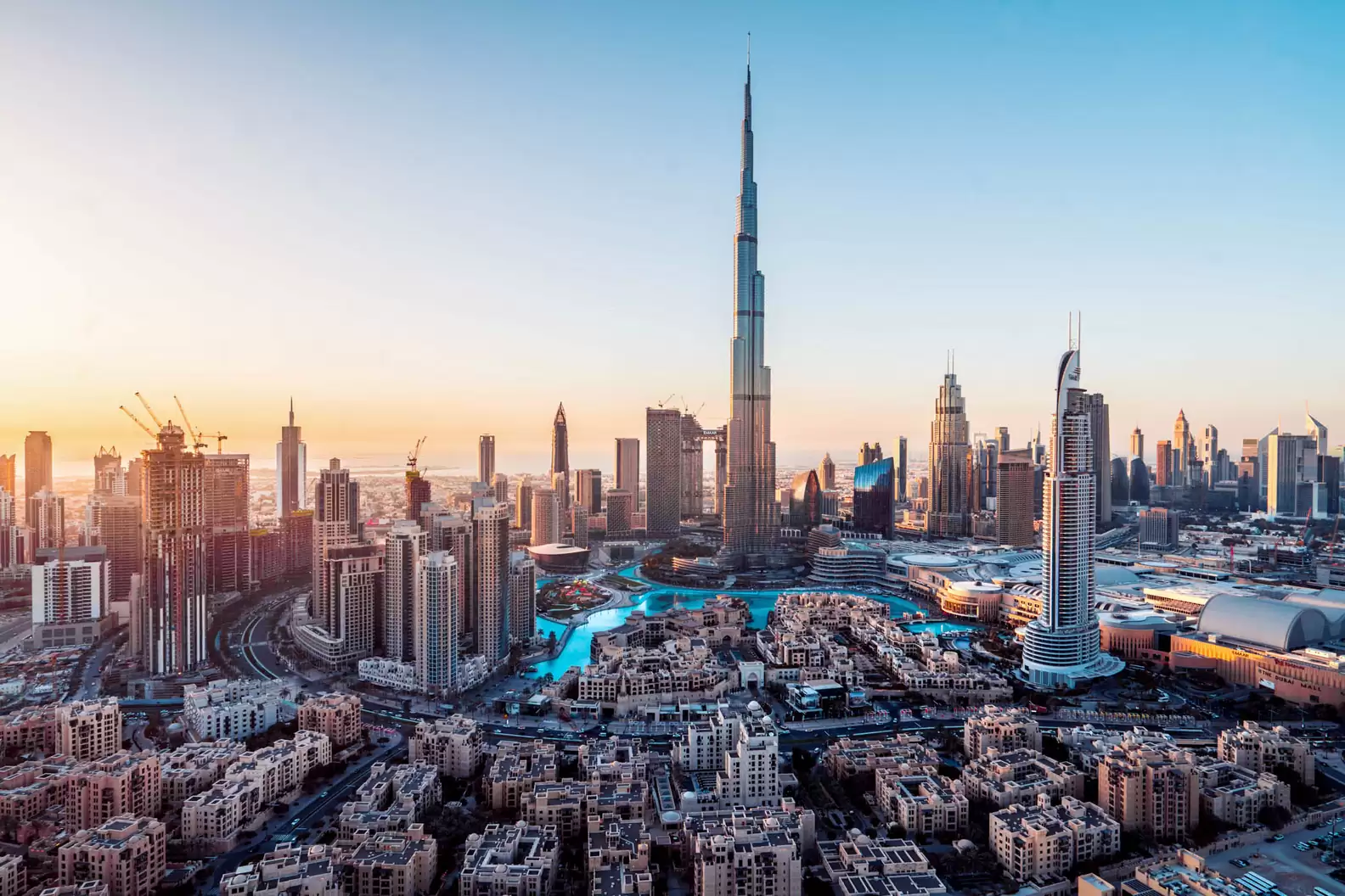 How to Earn and Save Money in Dubai: A Comprehensive Guide